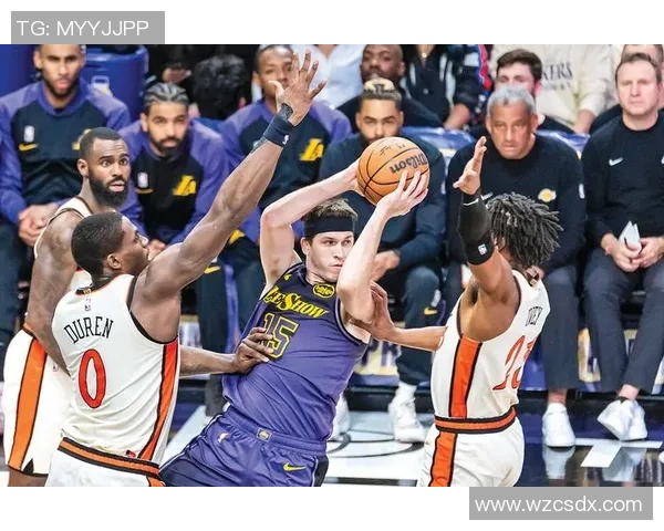 活塞与湖人精彩对决录像回放全程回顾与精彩瞬间分析