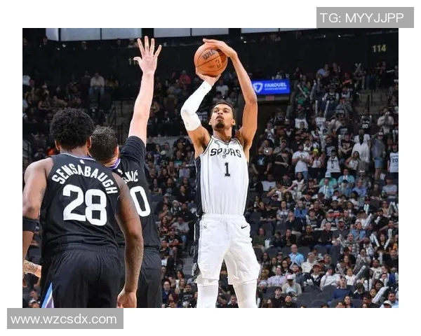 火箭与马刺季后赛经典对决回顾分析与精彩瞬间重温